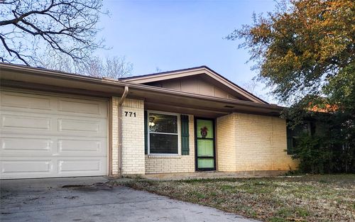 771 W Green Street, Stephenville, TX, 76401 | Card Image