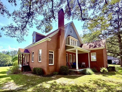 1701 Old Robinson Rd, Carthage, MS, 39051-8442 | Card Image