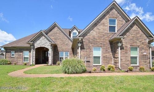 4713 Bakersfield Dr, Nesbit, MS, 38651-6026 | Card Image