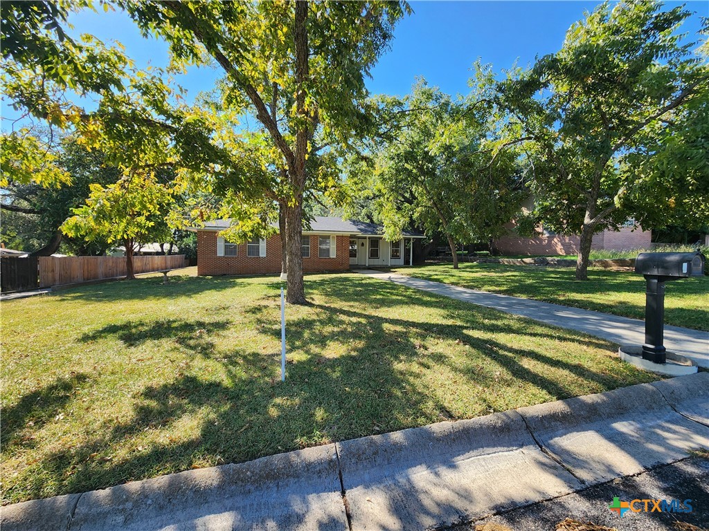 Avenue A , Lampasas, TX 76550
