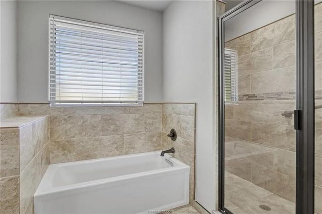 Primary Ensuite Bath | Image 14