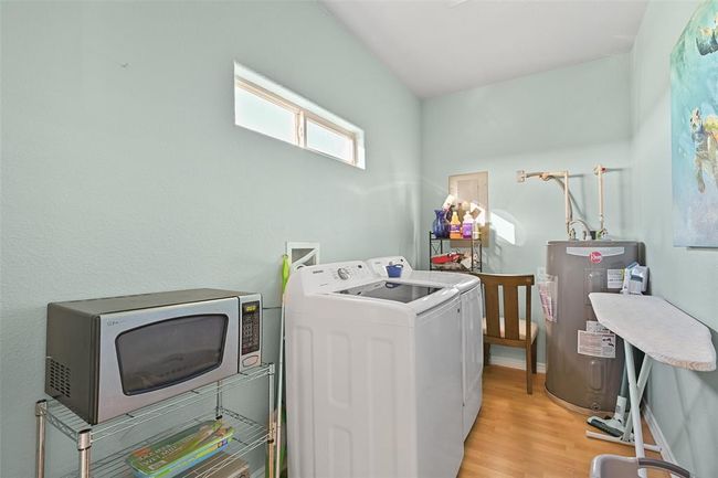 3233 Castle Dr, House other with 3 bedrooms, 2 bathrooms and 1 parking in Crystal Beach TX | Image 22