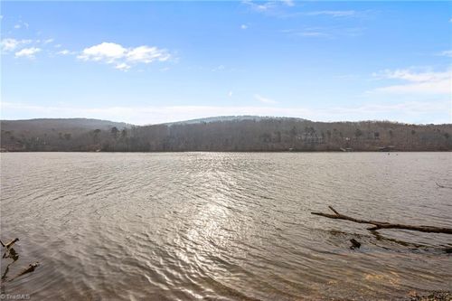 497 Harbor Dr W, Lexington, NC, 27292-7481 | Card Image