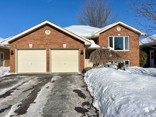 28 Oak Ridge Blvd, Belleville, ON, K8N5W1 | Card Image