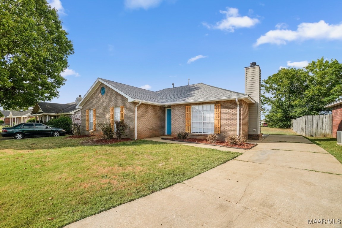 Montero Dr, Montgomery, AL 36110