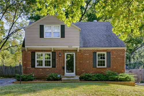 8835 Rainbow Lane, Kansas City, MO, 64114 | Card Image