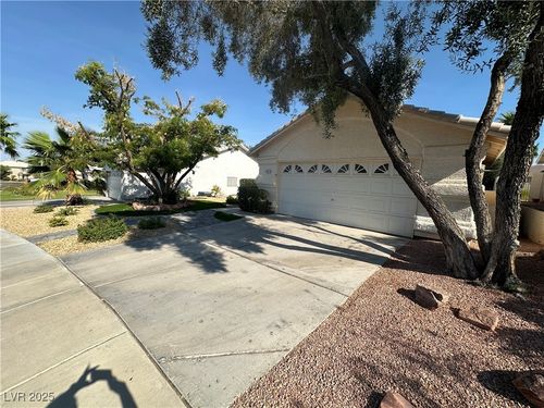 47 Trailside Ct, Henderson, NV, 89012-2102 | Card Image