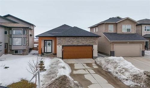 95 Castlebury Meadows Dr, Winnipeg, MB, R2R1C5 | Card Image