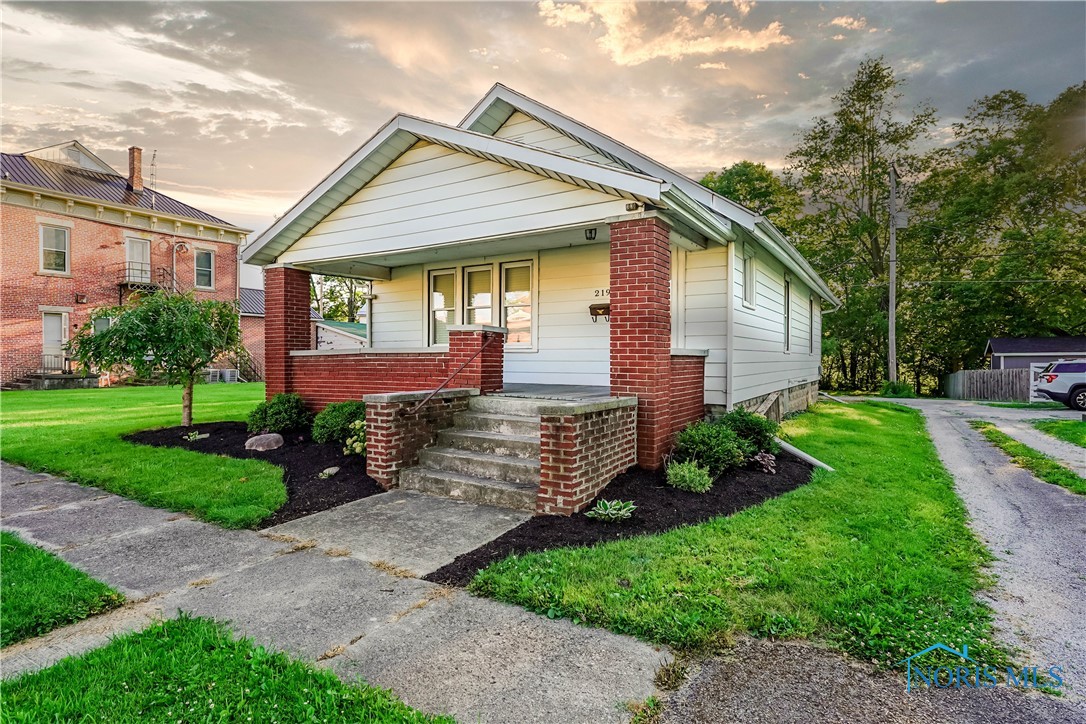 Market St, Kenton, OH 43326