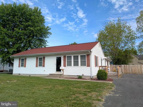 120 E Locust Street, SEAFORD, DE, 19973 | Card Image
