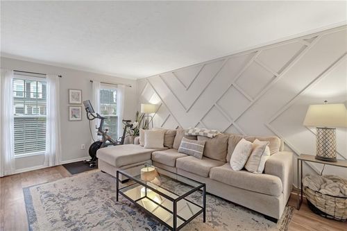 12 Surry County Pl Nw, Atlanta, GA, 30318-1412 | Card Image