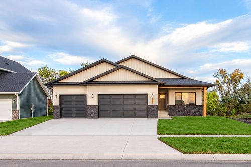 7102 65th St S, Horace, ND, 58047-4206 | Card Image