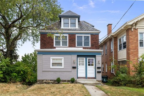 2925-2923 Brownsville Rd, Brentwood, PA, 15227-2516 | Card Image