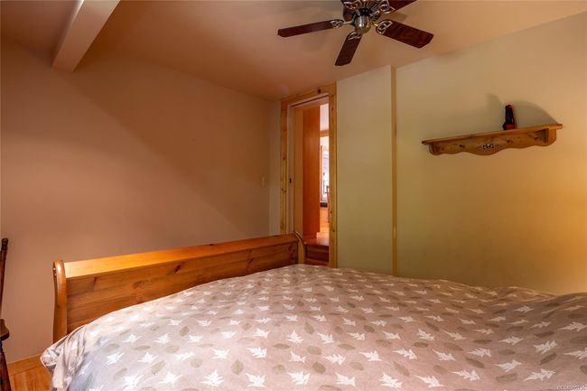 2nd bedroom with ceiling fan | Image 27