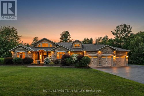 1343 Terrace Ridge Dr, Carp, ON, K0A1L0 | Card Image