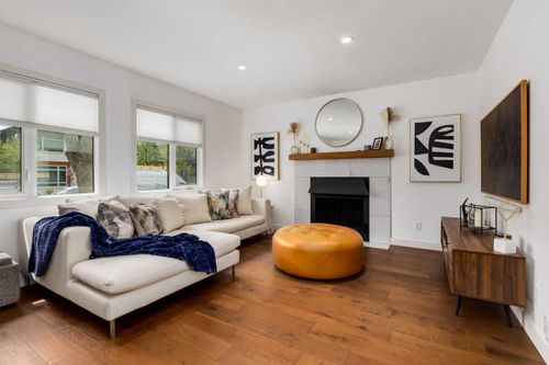 2132 6 Ave Nw, Calgary, AB, T2N0W7 | Card Image