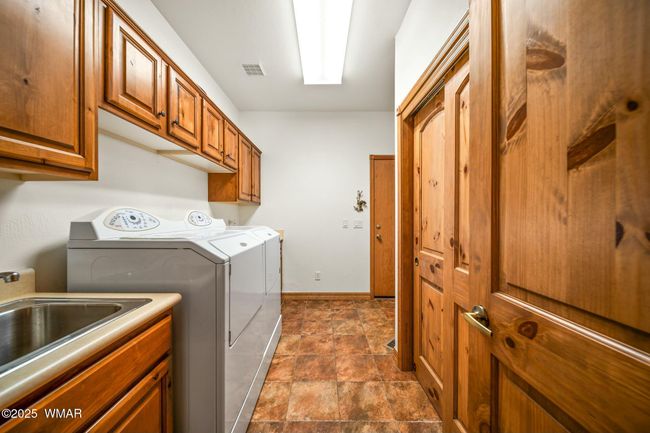 Laundry Rm | Image 28