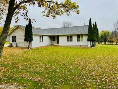 6781 Bowers Road, Home with 3 bedrooms, 2 bathrooms and null parking in Goodland Twp MI | Image 2