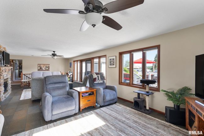 1419 3 Rd St, House other with 3 bedrooms, 4 bathrooms and null parking in Camanche IA | Image 16