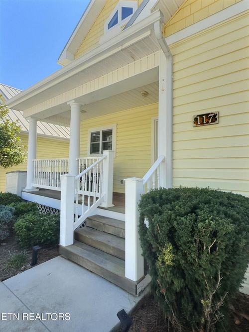 117 N Deer Hill Village Lane, LaFollette, TN, 37766 | Card Image