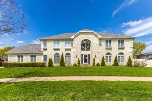 1801 N Dover Ct, Arlington Heights, IL, 60004-4246 | Card Image