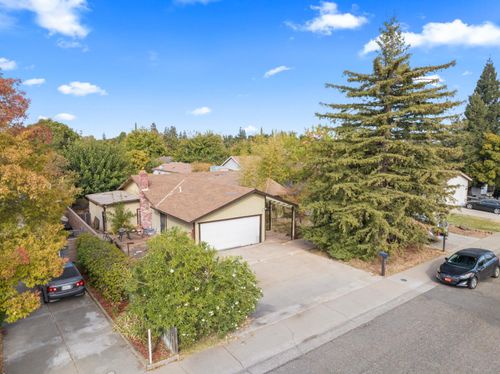 8917 Fredric Ave, Sacramento, CA, 95826-4421 | Card Image