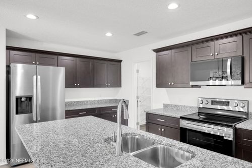 1409 Cleveland Ave, Palatka, FL, 32177-5510 | Card Image