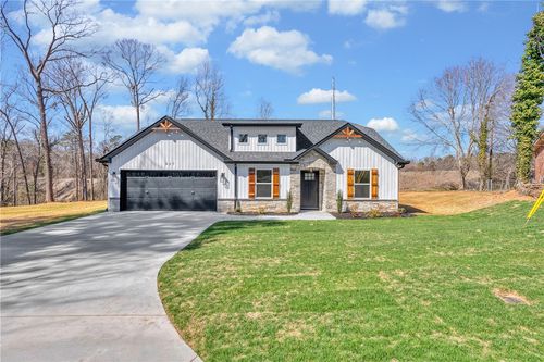 125 Dobbins Rd, Townville, SC, 29689-4204 | Card Image