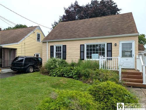 2953 Ontario Avenue, Niagara Falls, NY, 14305 | Card Image