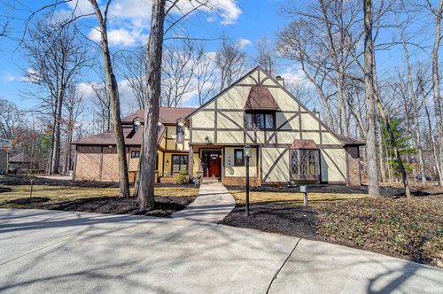704 Oaktree Ct, Fort Wayne, IN, 46845-1042 | Card Image
