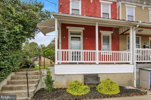 32 S Elm St, ROBESONIA, PA, 19551-1522 | Card Image