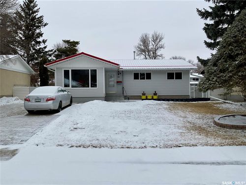 28 Matheson Crescent, Regina, SK, S4R5C4 | Card Image