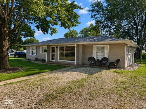 663 Van Ave, Shelbyville, IN, 46176-2647 | Card Image