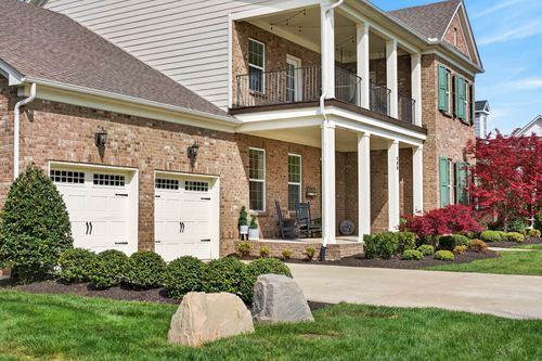 135 Ashington Cir, Hendersonville, TN, 37075-1476 | Card Image