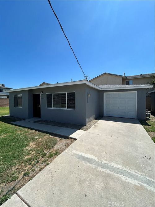 8523 Cedar St, Bellflower, CA, 90706-6368 | Card Image