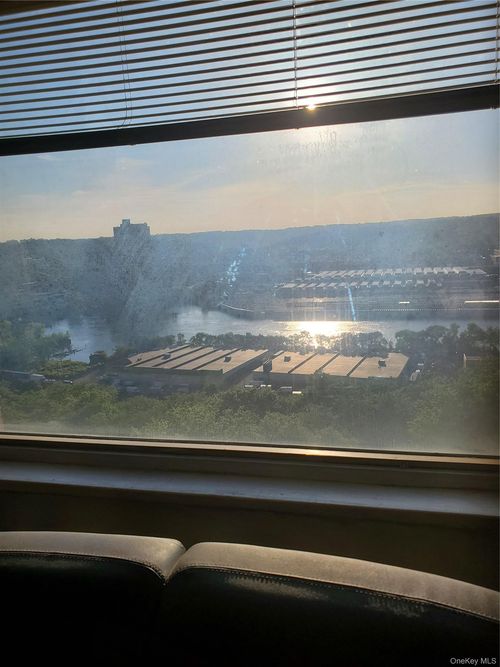 14d-1 Fordham Hill Oval Road Court, New York, NY, 10468 | Card Image