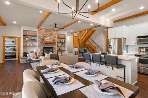 92 W Village Ct, Midway, UT, 84049-4800 | Card Image