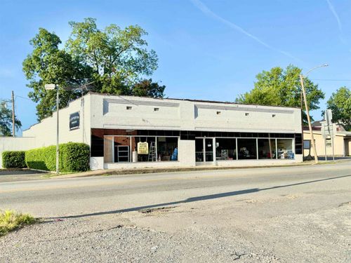 105 E Center St, Sheridan, AR, 72150-2407 | Card Image