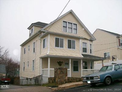 53 Everett Street, Home with 6 bedrooms, 3 bathrooms and 4 parking in Bridgeport CT | Image 1