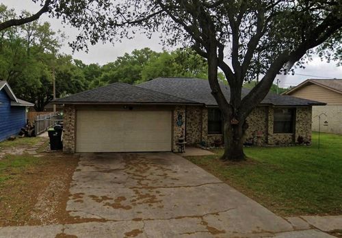 5129 Chateaux Dr, Bay City, TX, 77414-8533 | Card Image