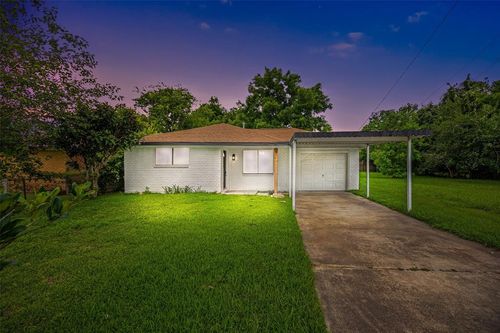 318 S Fulton St, Texas City, TX, 77591-3807 | Card Image