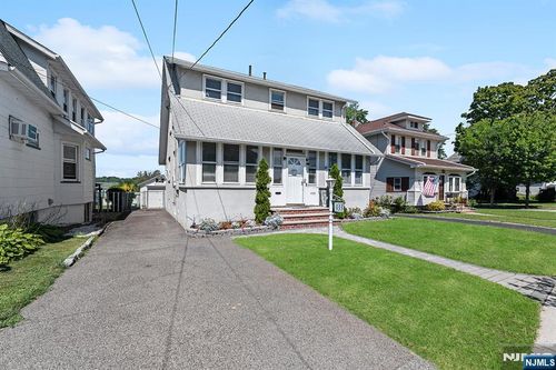 433 Stuyvesant Ave, Lyndhurst, NJ, 07071-2346 | Card Image