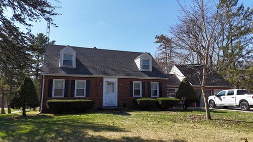 2365 W Temperance Rd, Temperance, MI, 48182-9472 | Card Image