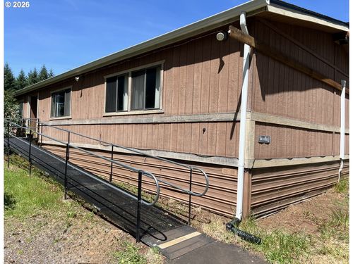 13095 S New Era Rd, Oregon City, OR, 97045-7707 | Card Image