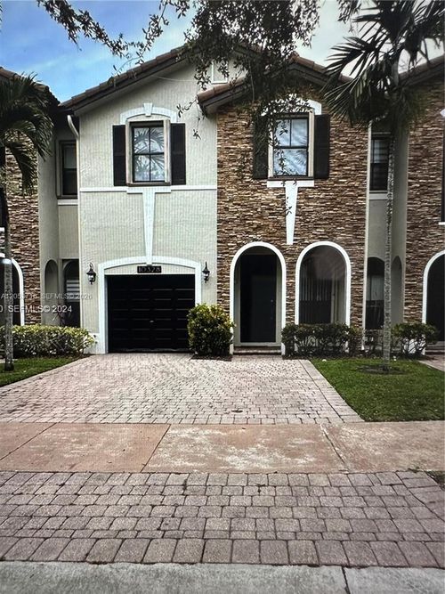 10328 Nw 31st Ter, Doral, FL, 33172-5027 | Card Image