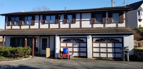 107 N Bertrand Rd, Mount Arlington, NJ, 07856-1422 | Card Image