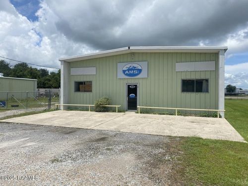 3000 Fairchild Dr, New Iberia, LA, 70560-0479 | Card Image