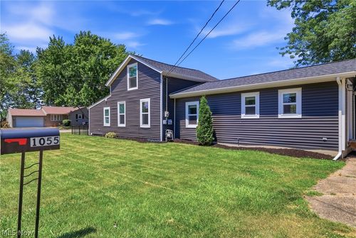 1055 Jackson St, Vermilion, OH, 44089-1071 | Card Image