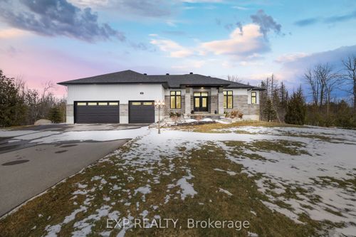 121 Landians Way, Ashton, ON, K0A1B0 | Card Image