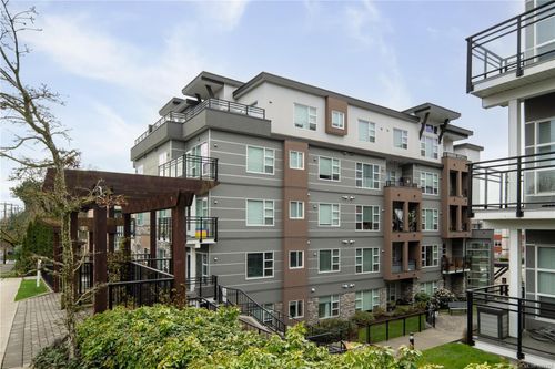 106-1020 Inverness Rd, Saanich, BC, V8X0B1 | Card Image